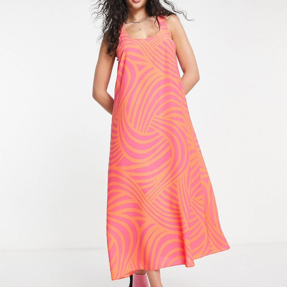 Trapeze maxi dress in pink and orange swirl